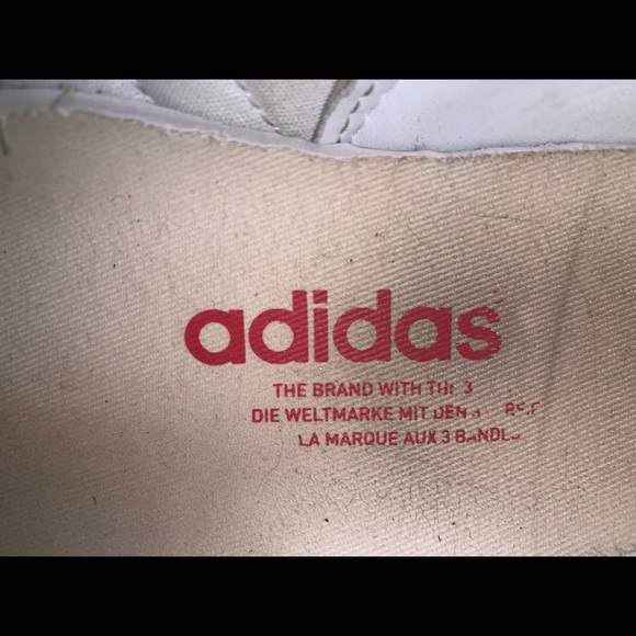 Red Adidas Superstars - Picture 3 of 4